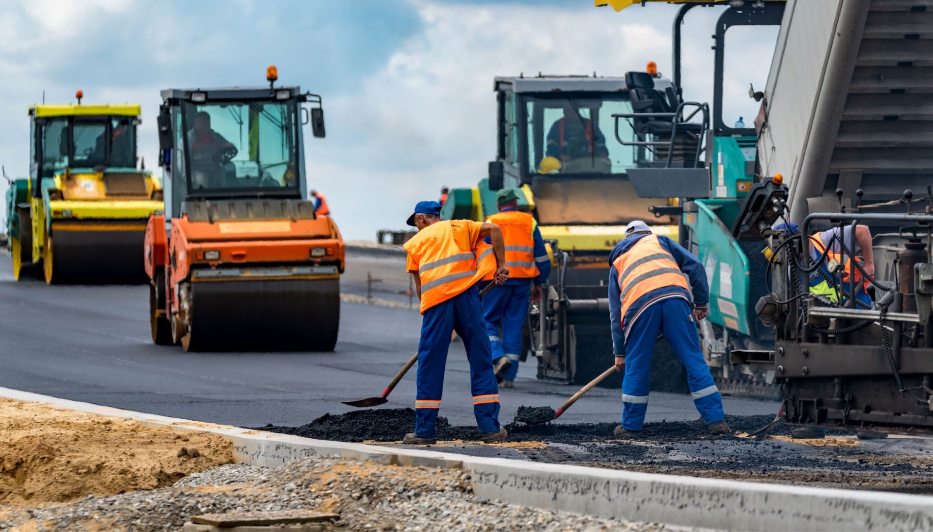 Reliable asphalt construction services in Naples, FL for various projects.
